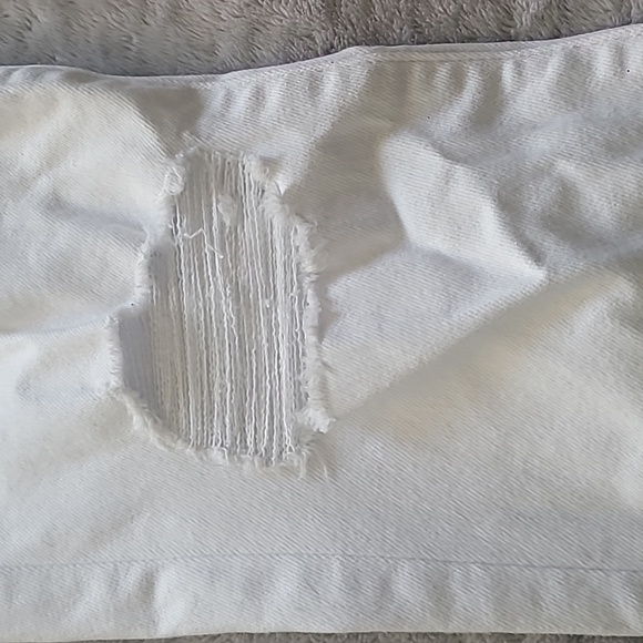 Express High Rise Hyper Stretch Distressed Jeans - Picture 2 of 6